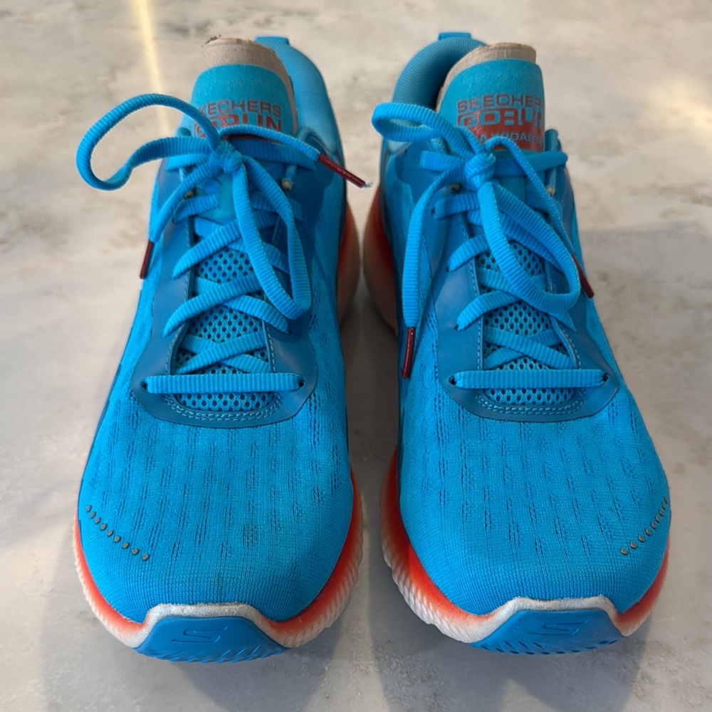 Skechers Blue Athletic Shoes Men’s Go Run Maxroad 5